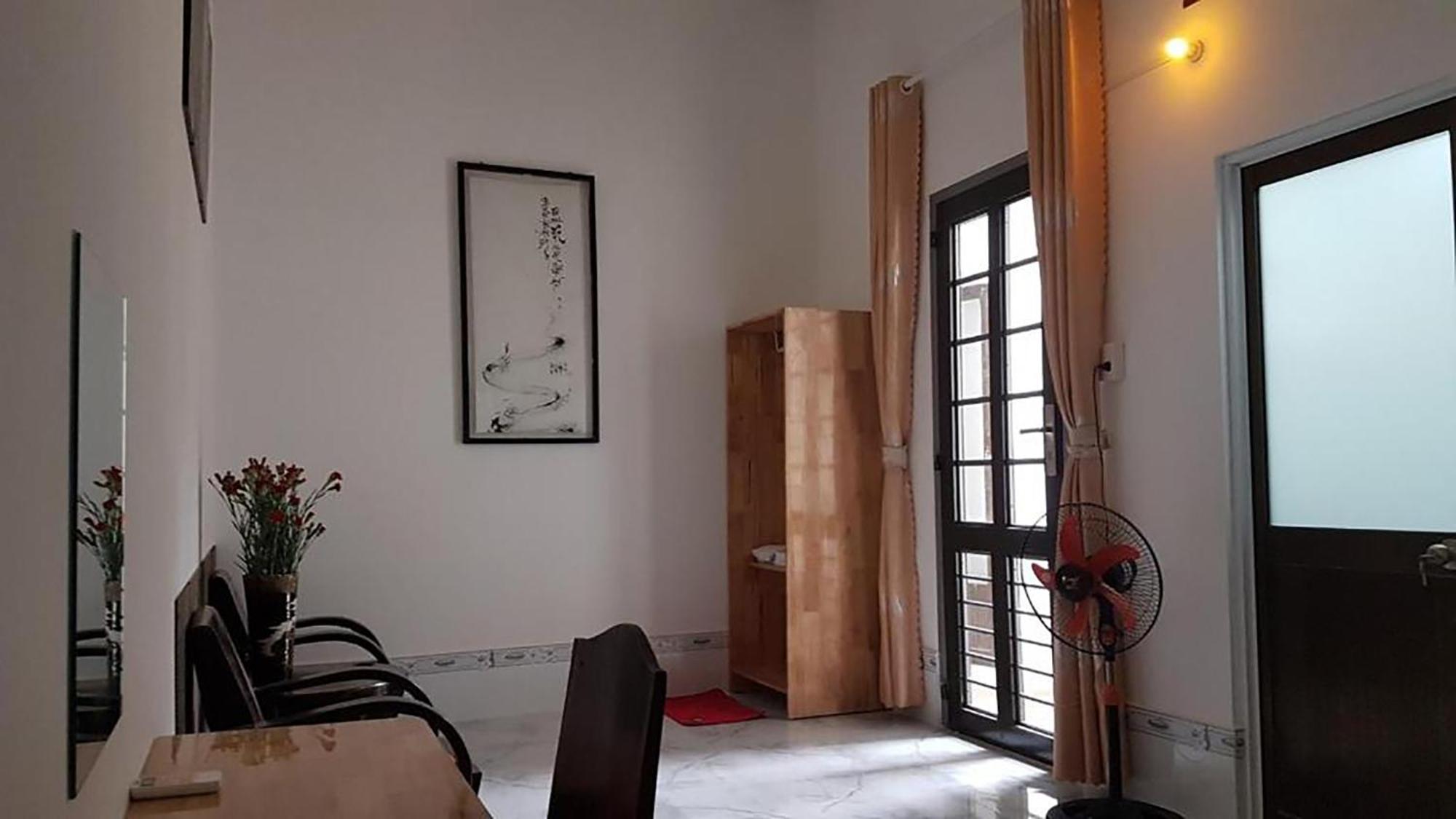 Hoa Lan Motel & Homestay Giong Tu Dien Bagian luar foto