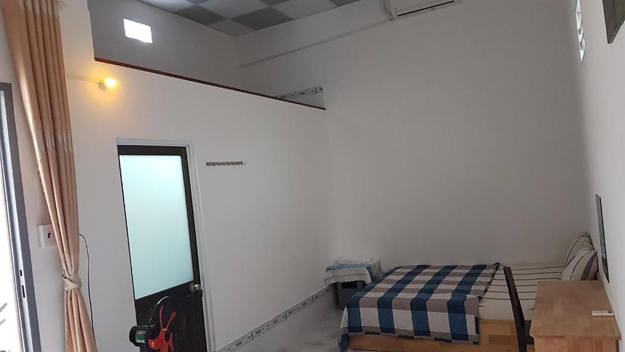 Hoa Lan Motel & Homestay Giong Tu Dien Bagian luar foto