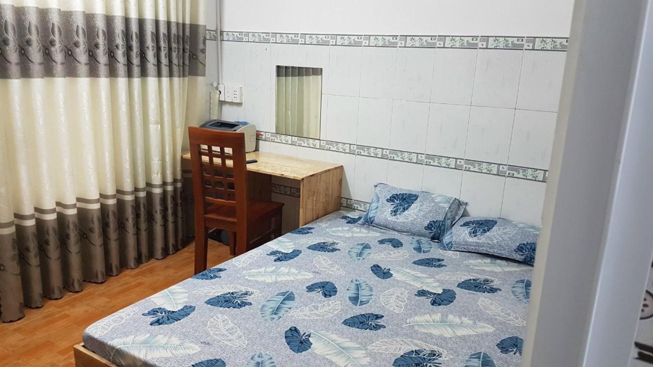 Hoa Lan Motel & Homestay Giong Tu Dien Bagian luar foto
