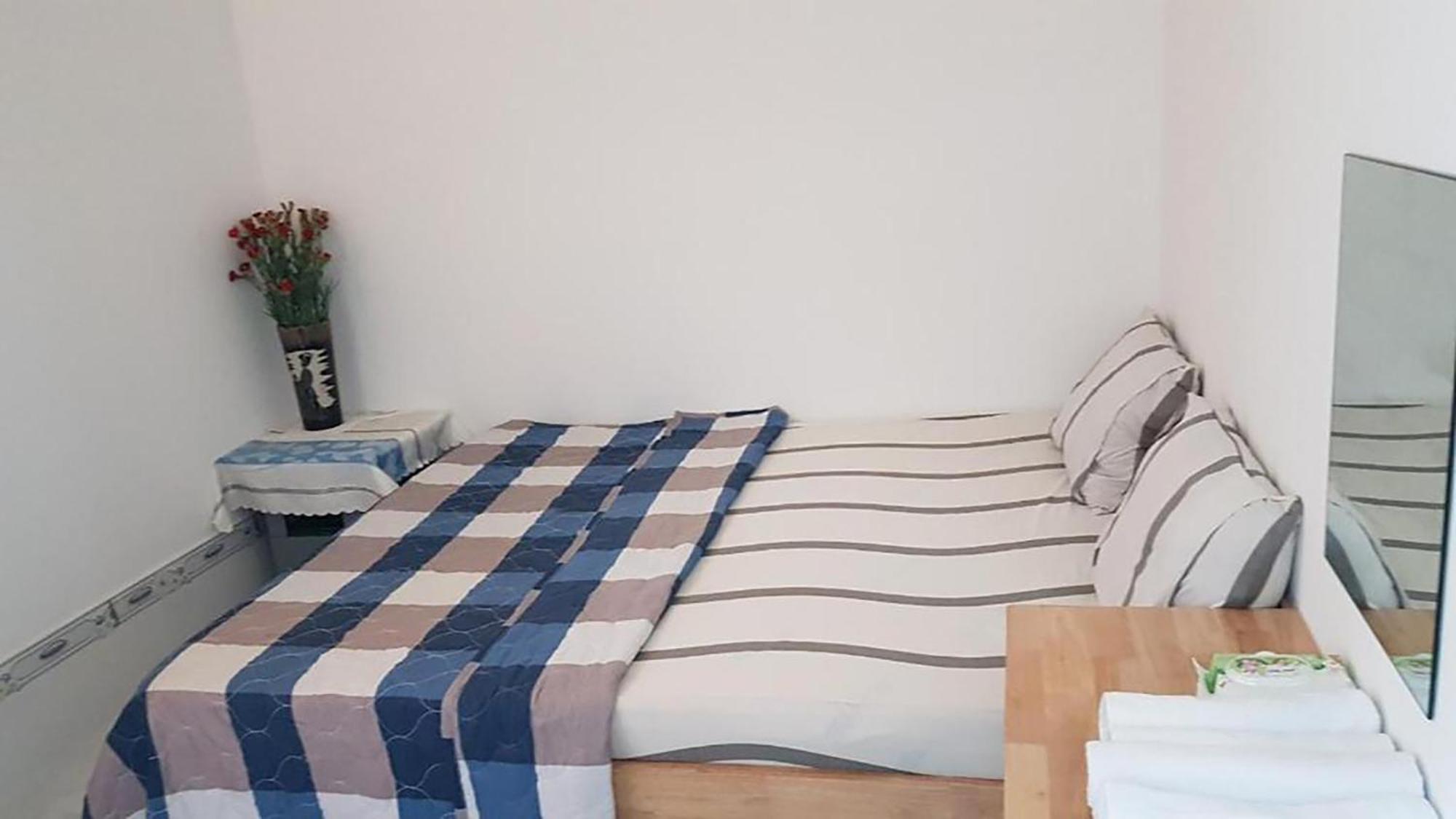 Hoa Lan Motel & Homestay Giong Tu Dien Bagian luar foto